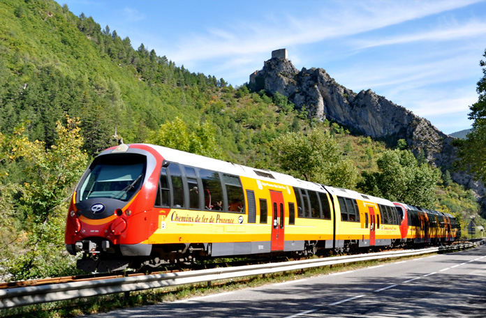 10 viagens de trem: Nice para Digne les Bains na França