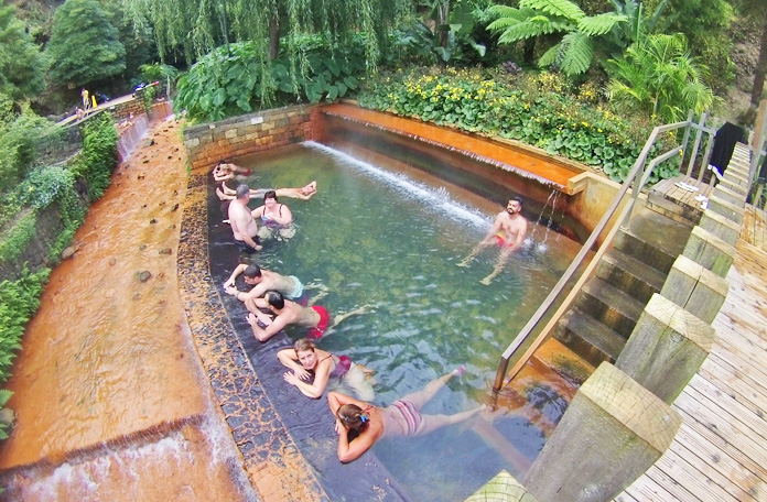 Uma das piscinas termais