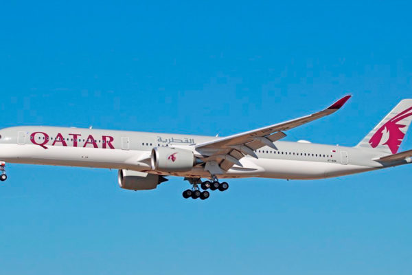 como é voar na Qsuite da Qatar Airways Qatar Airways não vai suspender