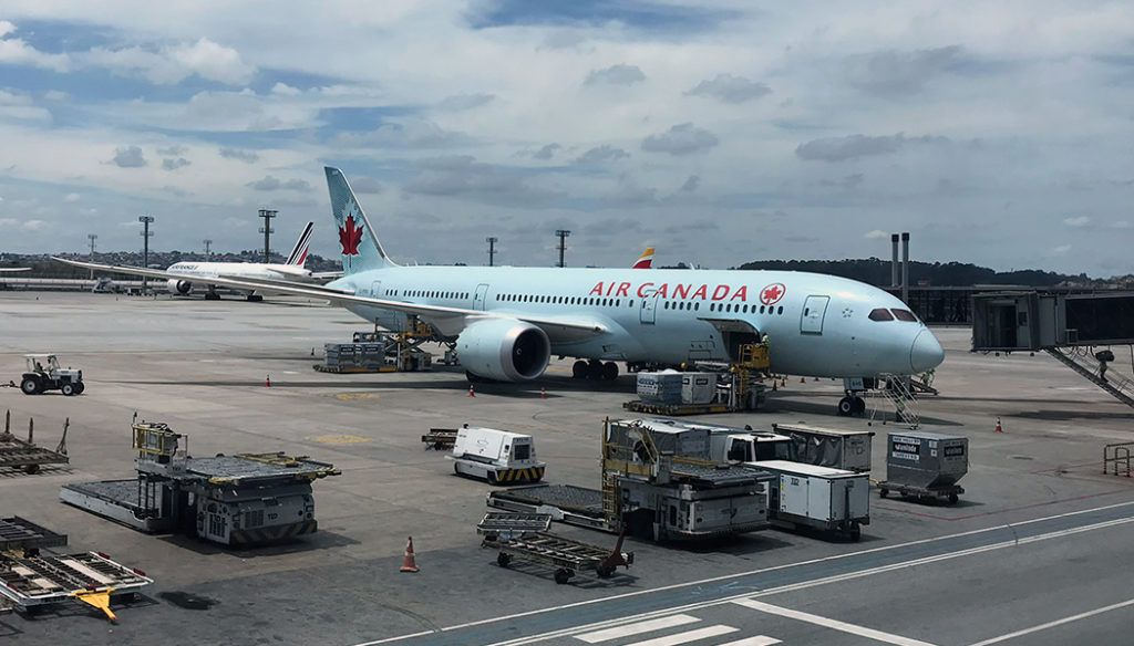 Como é voar com a Air Canada