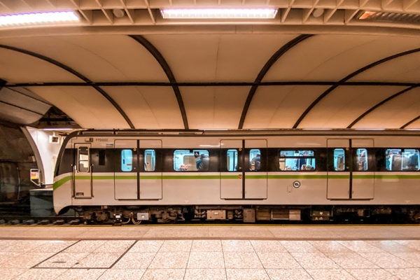 Como usar o metrô de Atenas