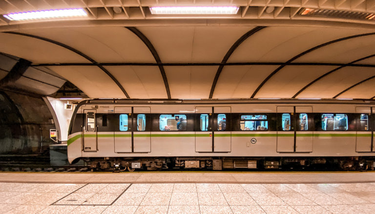 Como usar o metrô de Atenas