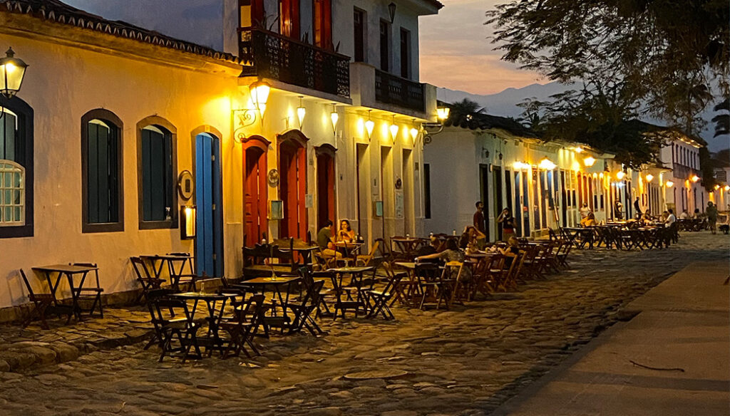 Paraty está aberta