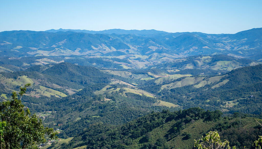 Os melhores destinos brasileiros para uma escapada romântica