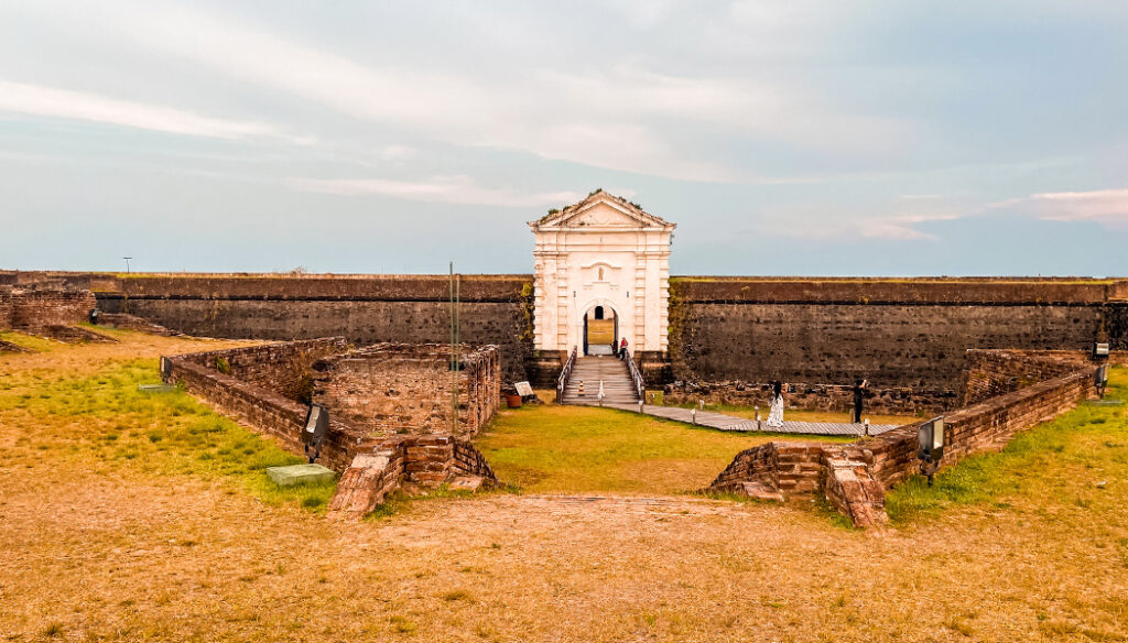 Fortaleza de São José de Macapá: o maior ponto turístico do Amapá
