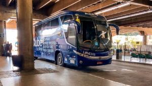 Como funciona o ônibus da Azul