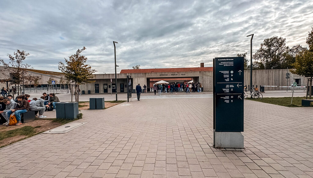 Como visitar Auschwitz
